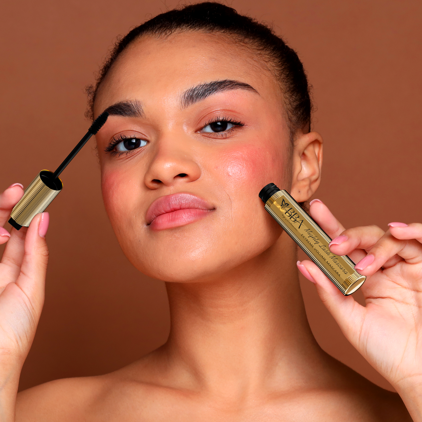 Mighty Lash – Volumizing Mascara